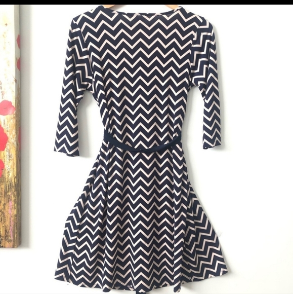 Three Seasons Maternity chevron dress size M - Picture 3 of 5